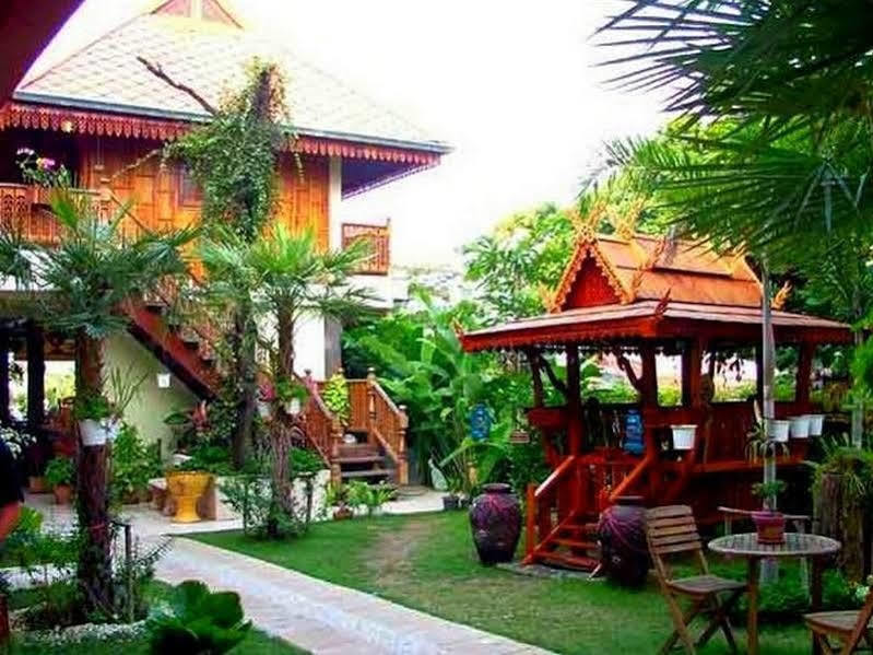 Hotel Noble Night pensión Kanchanaburi Exterior foto